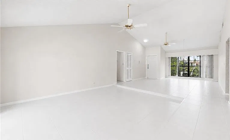 4 bed, 4.0 bath, 2484 sqft, $5,600 — Photo 4