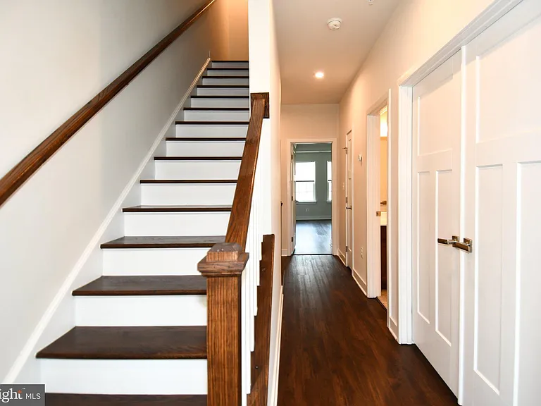 4917 Crest View Dr — Photo 26
