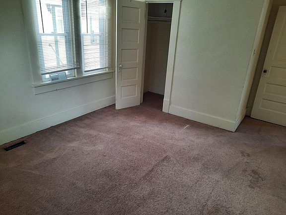 4th image of 301 W 12th Ave