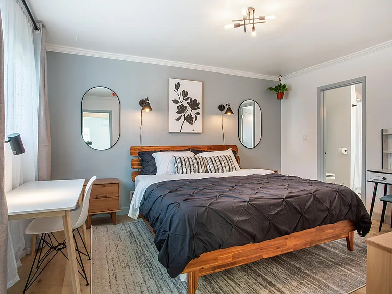 2617 W Norwood Pl — Photo 12