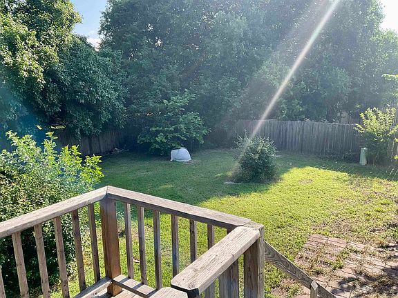 5th image of 2538 N Old Manor Cir
