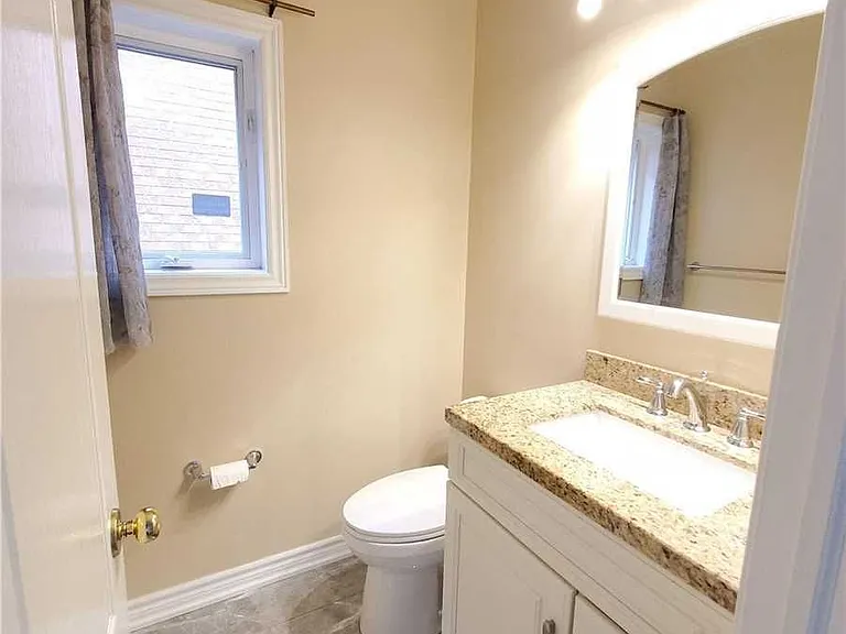 24 Golden Oak Ave — Photo 20