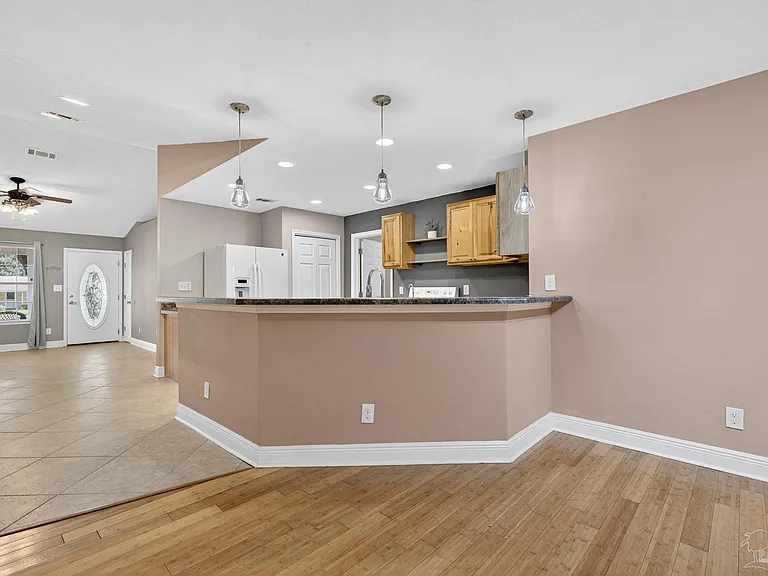 7117 Dale St — Photo 8
