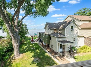 4018 Pitzen Rd, Johnsburg, IL 60051