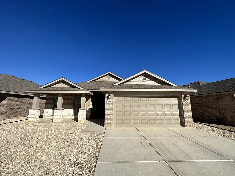 2909 Wausau Ave — Photo 1