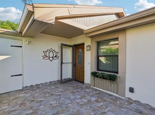 210 Eric Ct, Oldsmar, FL 34677