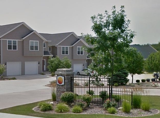 1st image of 844 W Trailcreek Dr
