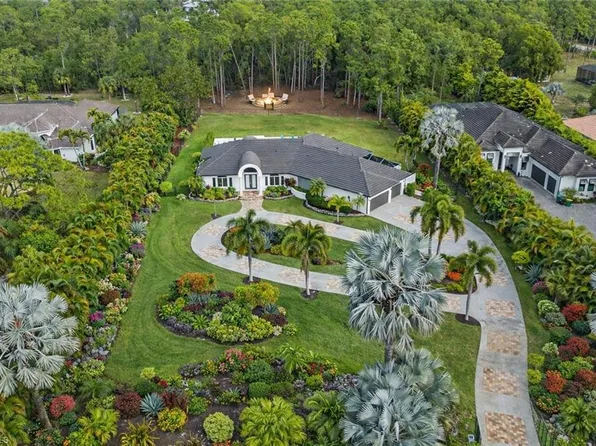 6461 Livingston Woods LN, NAPLES, FL 34109