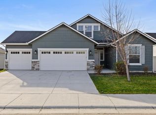 3373 W Early Light Dr, Meridian, ID 83642