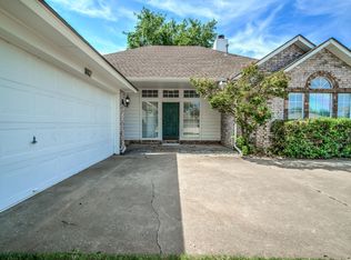 1812 Pebble Creek Blvd, Edmond, OK 73003