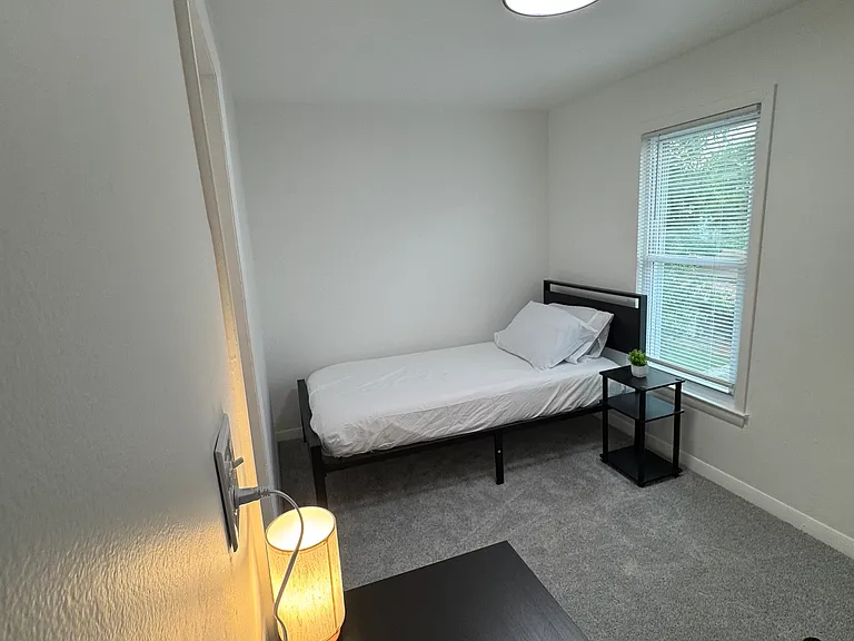 92 Crocker Ave #2 — Photo 8