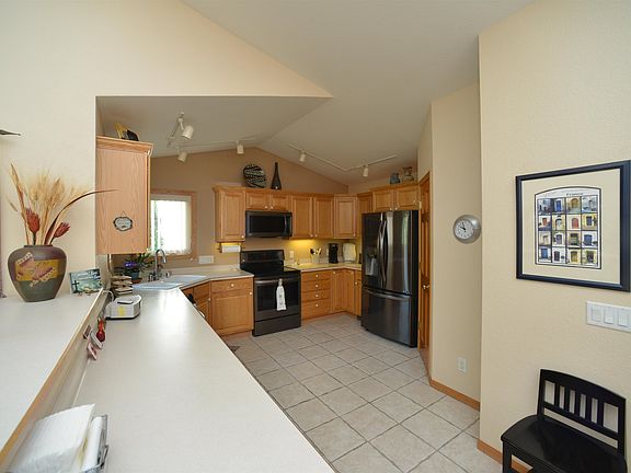 4th image of 3035 Rebel Dr #3035
