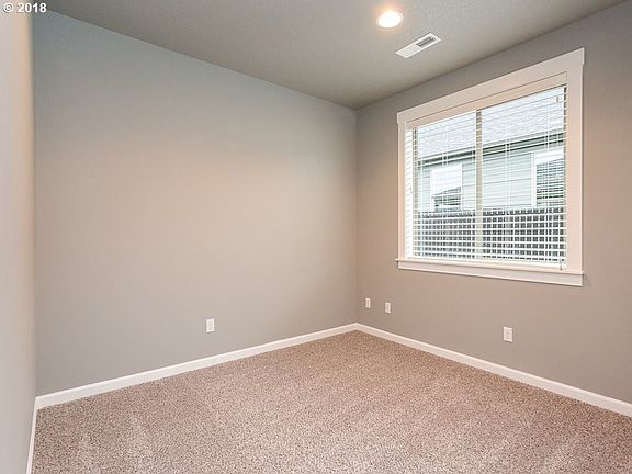 5th image of 153 Zephyr Dr