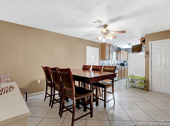5th image of 4414 Avenida Prima St