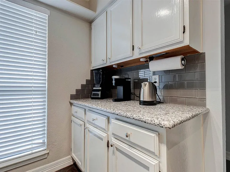 1212 Fairview Ave #A — Photo 24