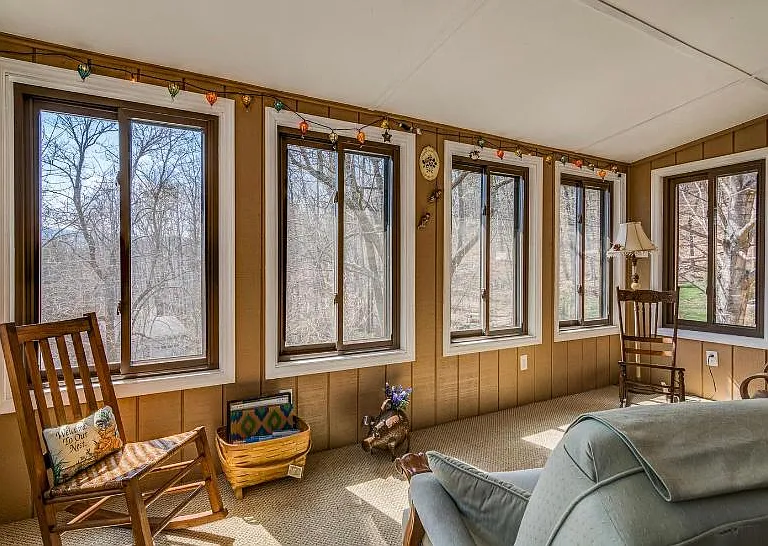 Fully enclosed porch!