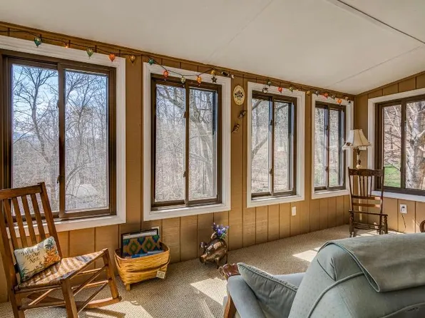 108 Jeanie Ave, Black Mountain, NC 28711