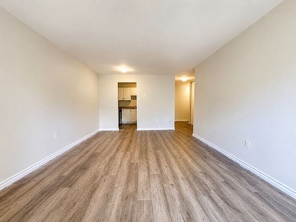 5th image of 455 Sandys St #301