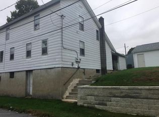 105-107 W High St, Taylor, PA 18517