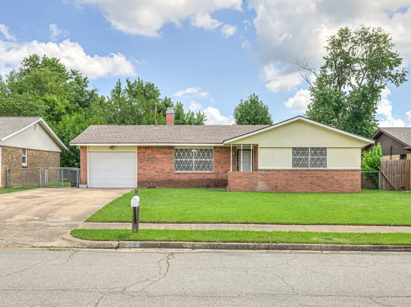 233 S 163rd Ave E, Tulsa, OK 74108