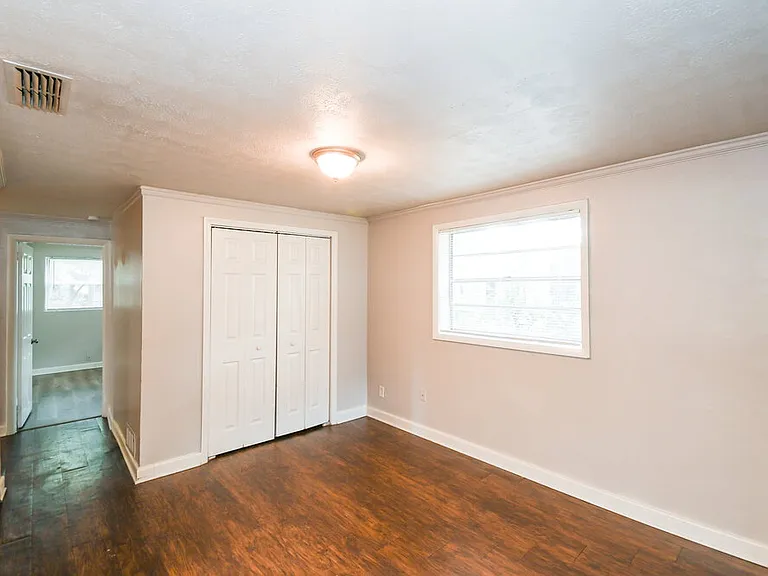 10513 Suomi St — Photo 12