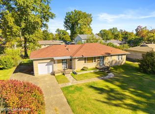 1925 Farrington Dr, Louisville, KY