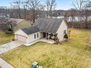 547 Glenwyth Rd, Brighton, MI 48116