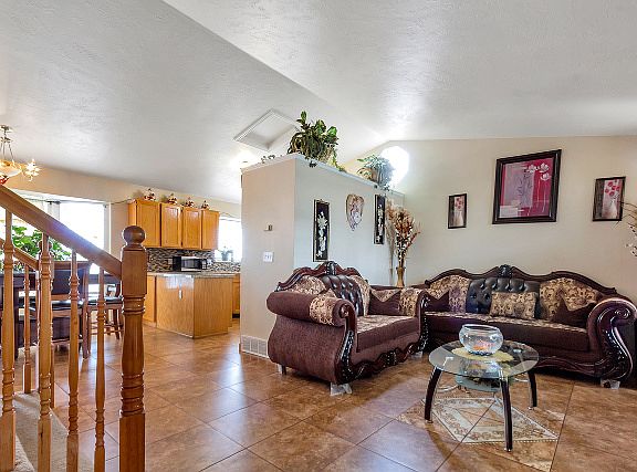 5th image of 5936 W Goldrush Pl