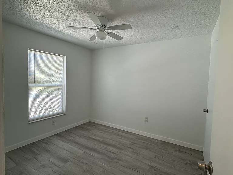 6428 Hamlet Dr #A — Photo 8