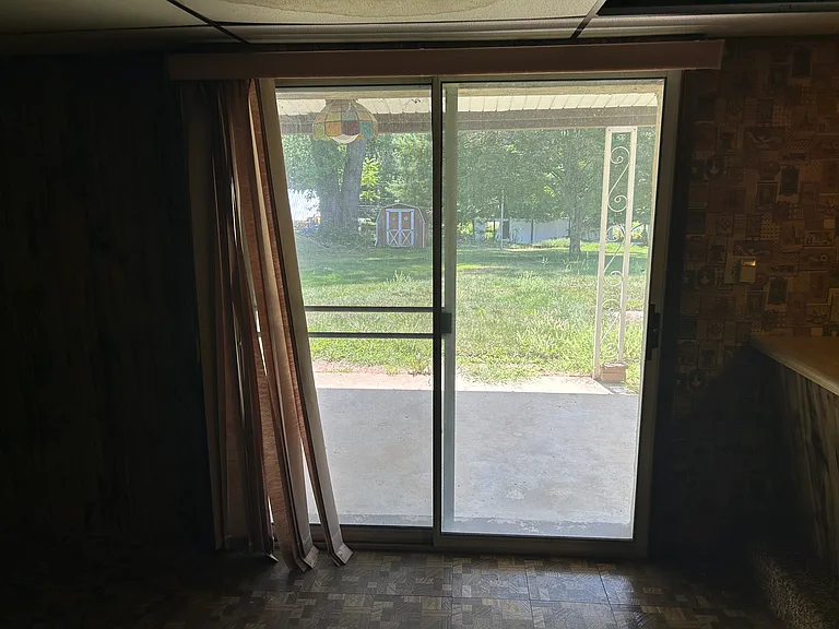 2516 Berkley Rd — Photo 28