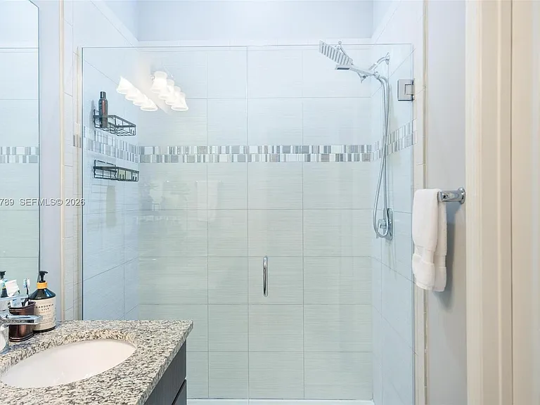 3944 Poinciana Ln #3944 — Photo 26