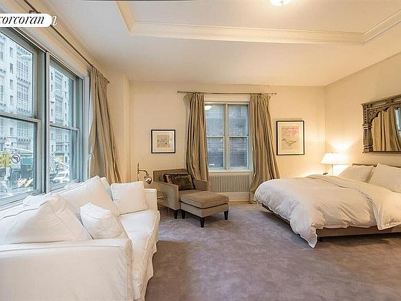 5th image of 171 W 57th St APT 2B