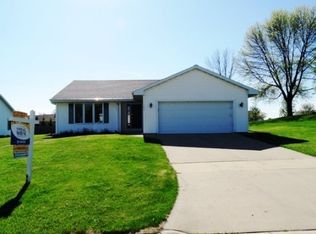 141 Patrick Ln, Pulaski, WI 54162