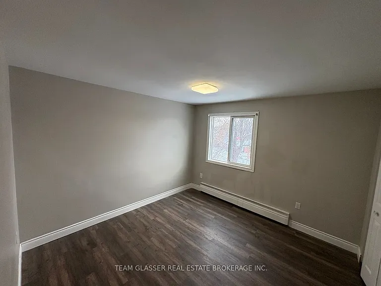 52 Hiawatha St #301 — Photo 6
