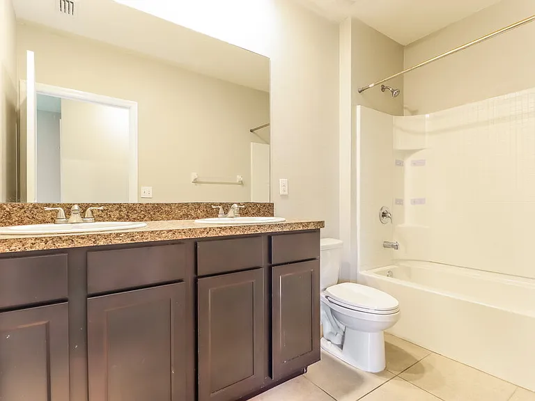 10988 Carlton Fields Dr — Photo 14