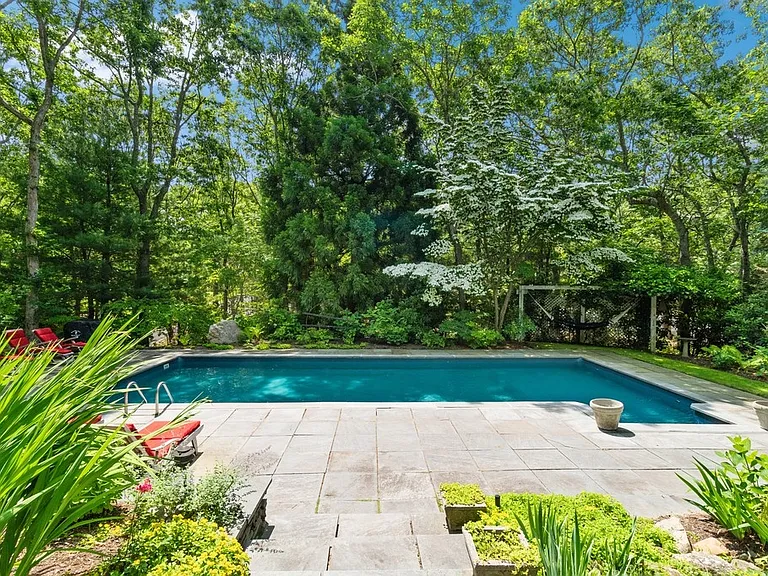 213 Treescape Dr — Photo 1