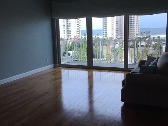 5th image of 2 Oceans West Blvd APT 709