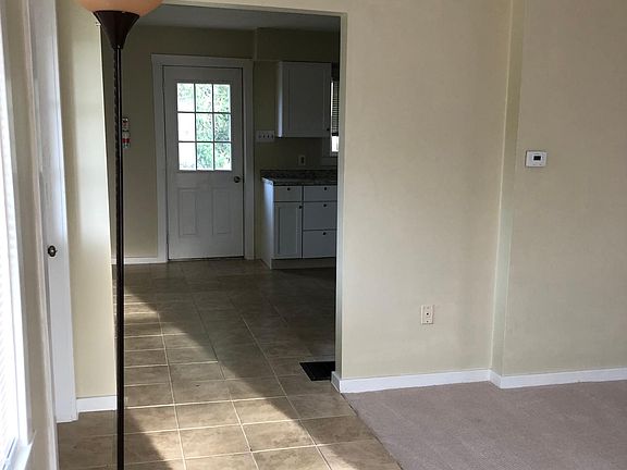 5th image of 310 Fenfield Dr