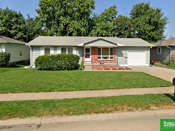 2119 Donald St, Fremont, NE 68025