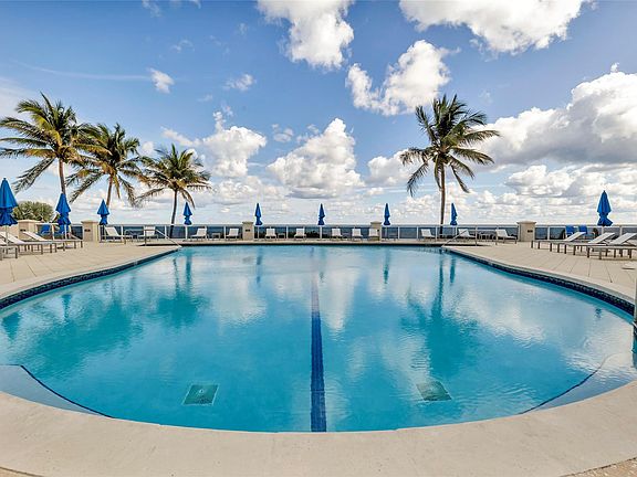 5th image of 4240 Galt Ocean Drive #2104