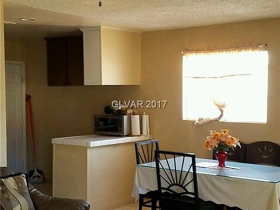 4th image of 3901 Placita Ave