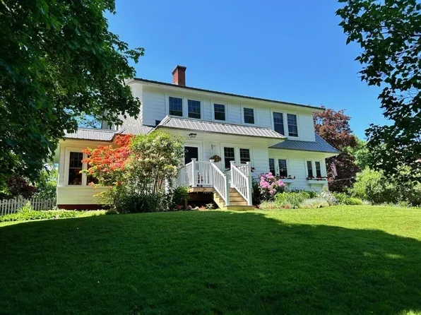 10 Ivers Street, Brewer, ME 04412