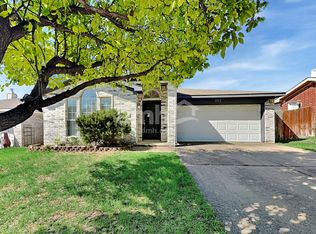 5713 Stone Meadow Ln, Fort Worth, TX 76179