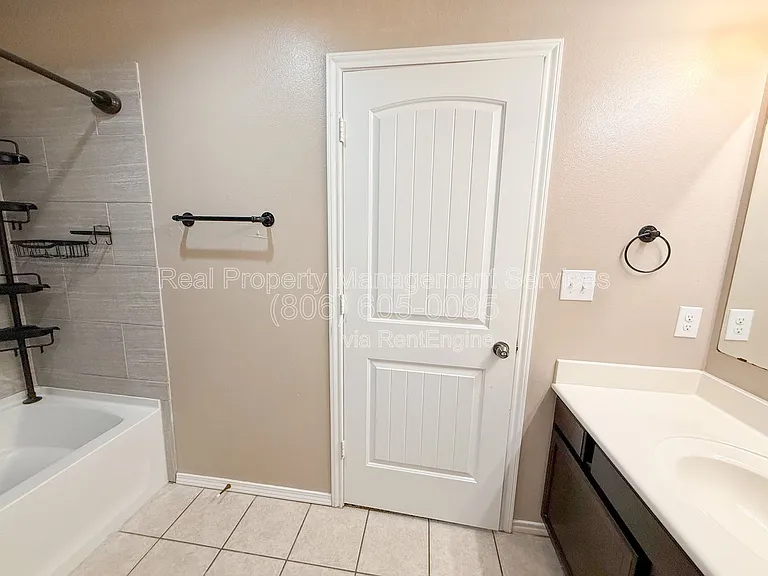 9104 Quincy Ave — Photo 6