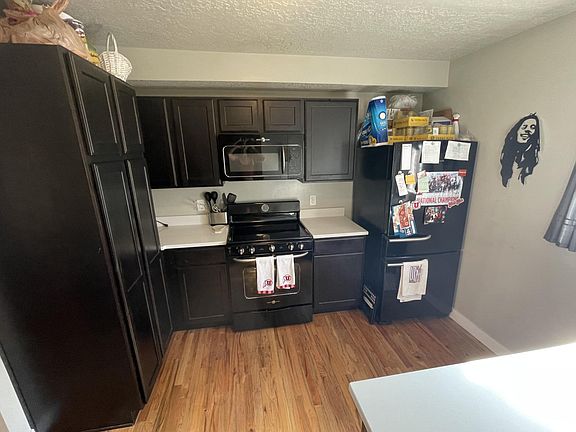 5th image of 71 S Elizabeth St APT 2