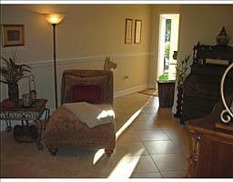 2nd image of 4026 Eastridge Dr