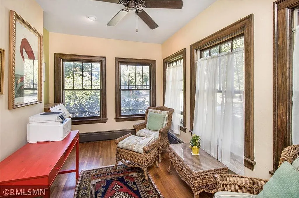 10 bed, 6109 sqft, $6,800 — Photo 4