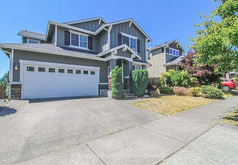 22924 42nd Dr SE — Photo 37