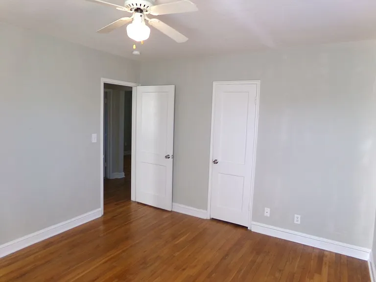 2527 C Miller Park Cir — Photo 18