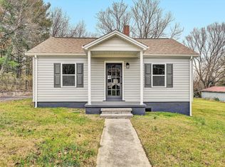 809 Ward St NW, Roanoke, VA 24017